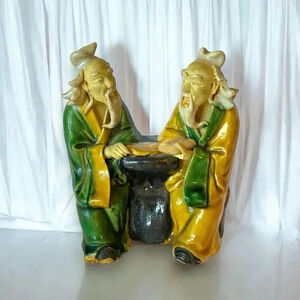 Vintage pre 1950s Chinese Shekwan Mudmen Ceramic Figurine